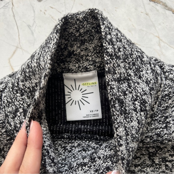 OFFLINE BY AERIE SNOWDAY LOUNGE SET MOCK NECK SWEATER XS & WIDE LEG PANTS S - Picture 3 of 8